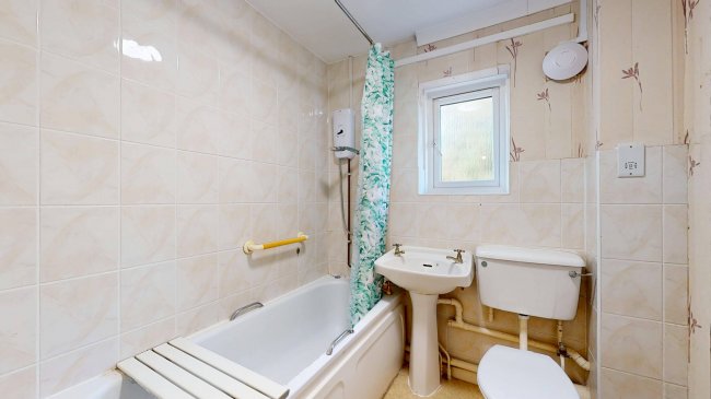 4 Sydney Road, Feltham, TW14 9BF 2