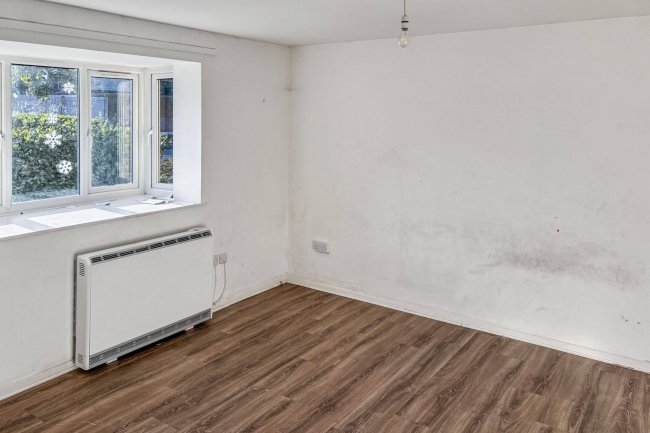 135 Chestnut Road, Vange, Basildon, Essex, SS16 4TD 8