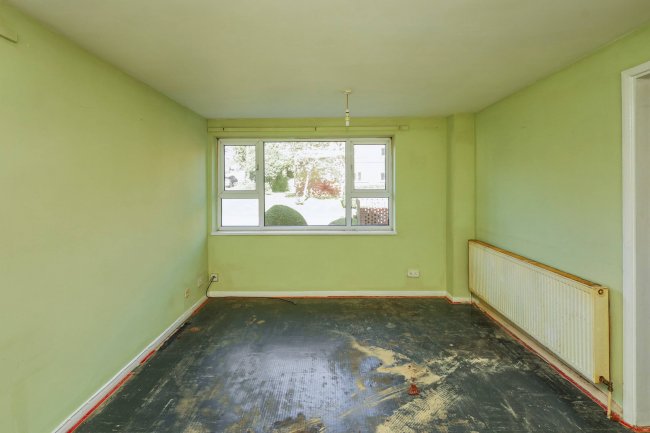 6 Bridge Court, Hillside Road, Harpenden, Hertfordshire, AL5 4DH 7