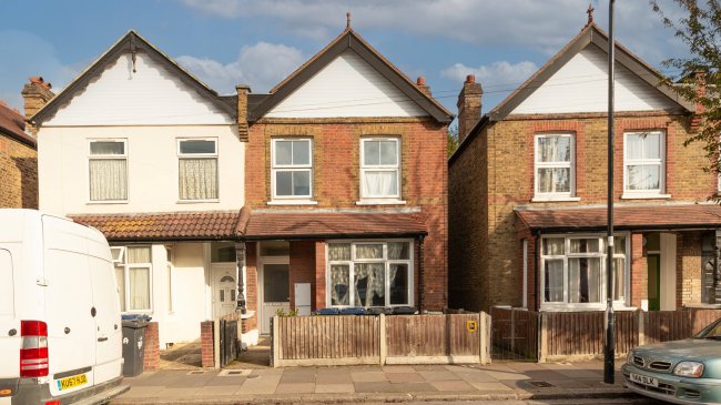 Flat 1, 75 Regina Road, Southall, UB2 5PW 3