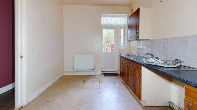 Flat 1, 75 Regina Road, Southall, UB2 5PW 3