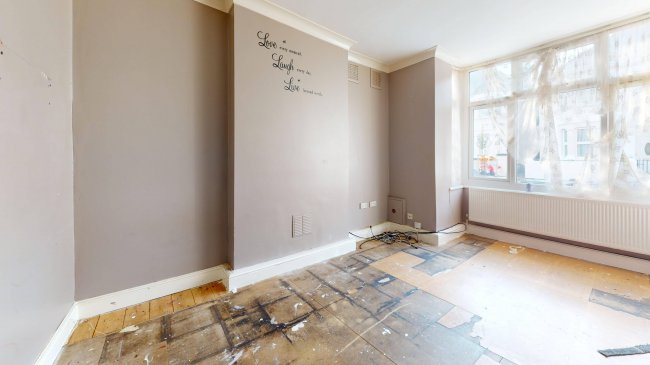 Flat 1, 75 Regina Road, Southall, UB2 5PW 3