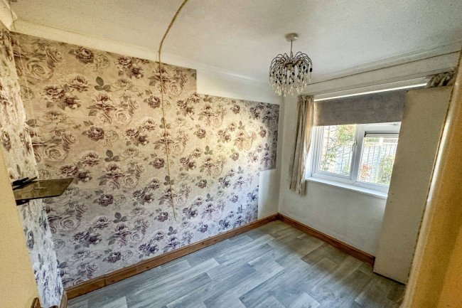 8 Harris Road, Ashton Keynes, Wiltshire, SN6 6PQ 2