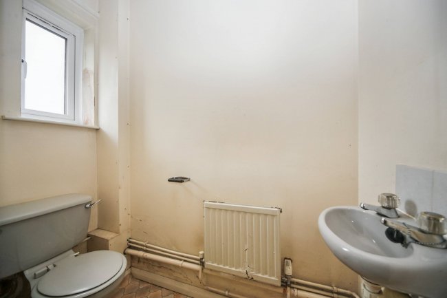 27 Venice Street, Bolton, Greater Manchester, BL3 4AE 3