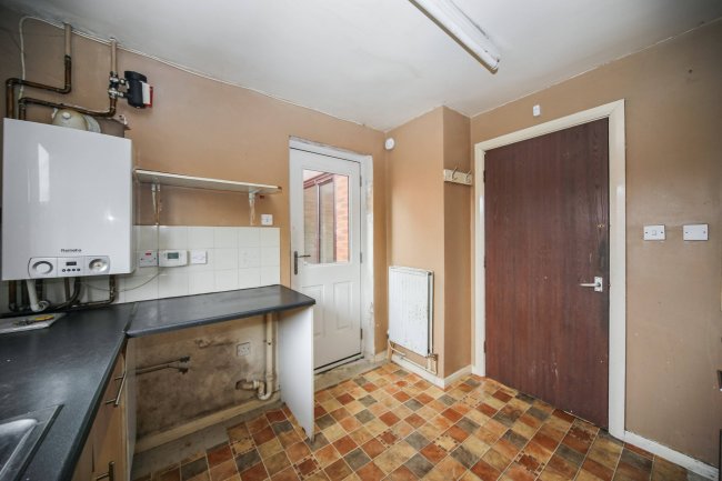 27 Venice Street, Bolton, Greater Manchester, BL3 4AE 3