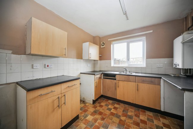 27 Venice Street, Bolton, Greater Manchester, BL3 4AE 3