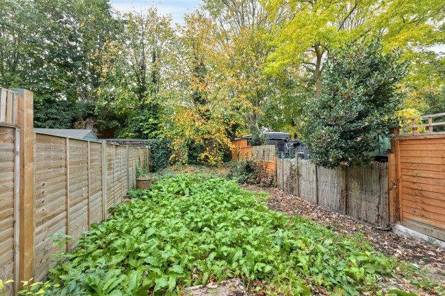 52 Lea Road, Enfield, EN2 0LE 9