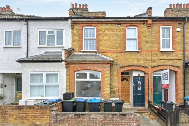 52 Lea Road, Enfield, EN2 0LE 9