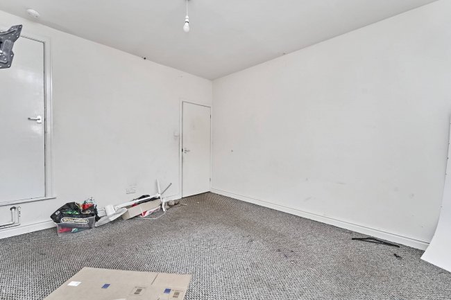 31 Booth Street, Darlaston, Wednesbury, West Midlands, WS10 8JB 6