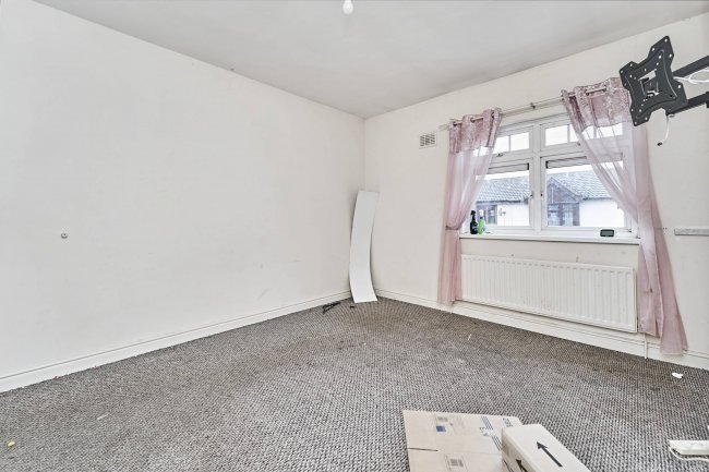 31 Booth Street, Darlaston, Wednesbury, West Midlands, WS10 8JB 6