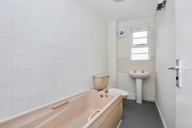 6 Lower Rushall Street, Walsall, West Midlands, WS1 2AA 7