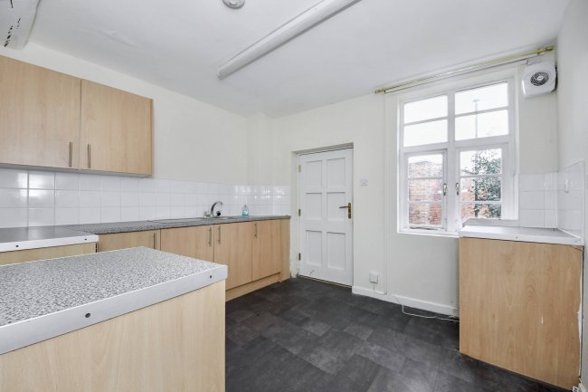 6 Lower Rushall Street, Walsall, West Midlands, WS1 2AA 7