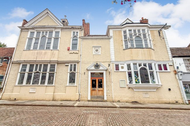 Aylesbury Literary Club, 7-11 Temple Street, Aylesbury, Buckinghamshire HP20 2RN 3