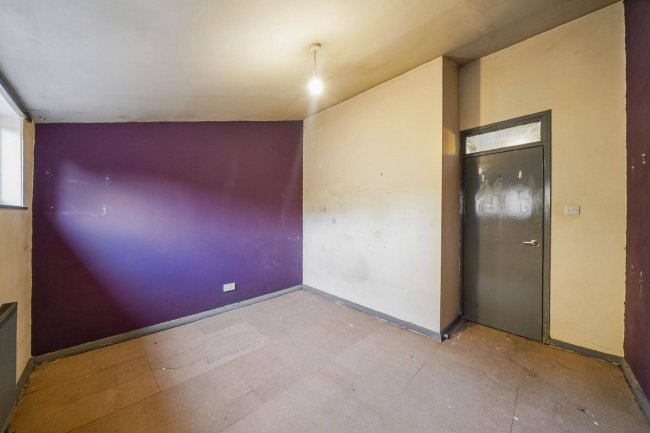 4 Bradbury Close, Southall, Middlesex, UB2 4JZ 10