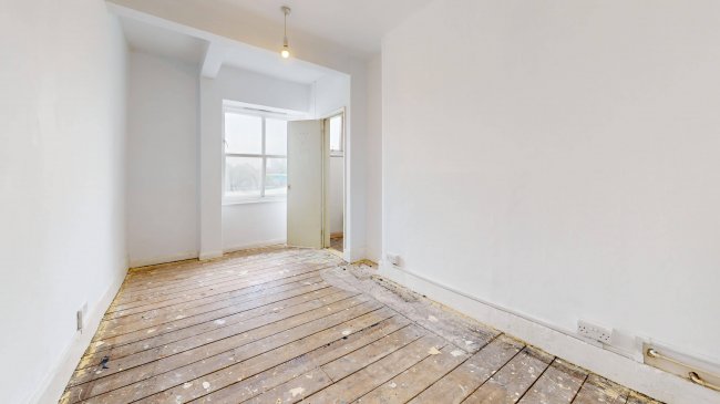 Flat 80, Kingsley Flats, Old Kent Road, Bermondsey, London, SE1 5UR 8