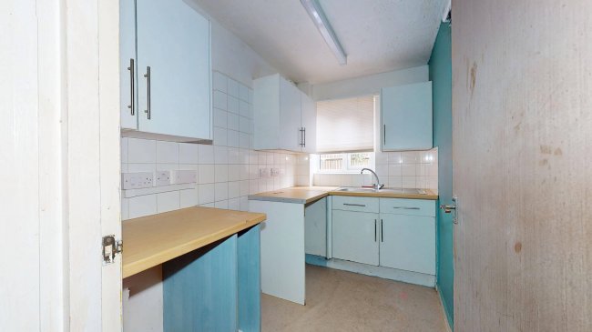 Flat 31, Cotton Avenue, Acton, London, W3 6YE 13
