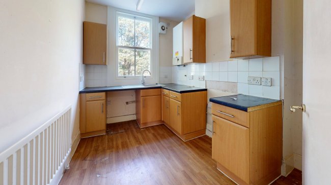 Flat B, 8 Pemberton Gardens, Upper Holloway, London N19 5RU 1