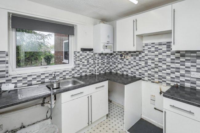 Flat 7 Anvil Court, Marsh Road, Luton, Bedfordshire, LU3 2RB 93