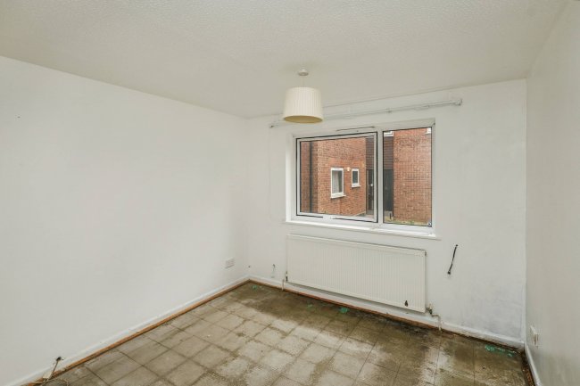 Flat 7 Anvil Court, Marsh Road, Luton, Bedfordshire, LU3 2RB 93