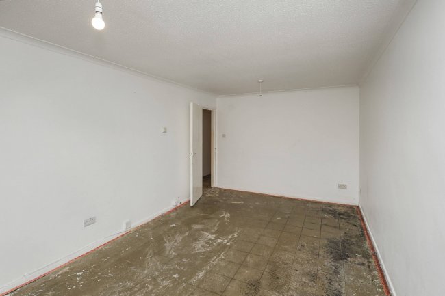 Flat 7 Anvil Court, Marsh Road, Luton, Bedfordshire, LU3 2RB 93