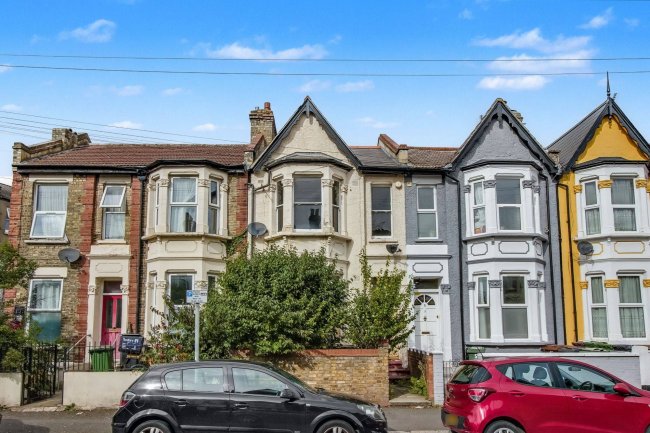 Flat A and B, 3 Frith Road, Leytonstone E11 4EX 8