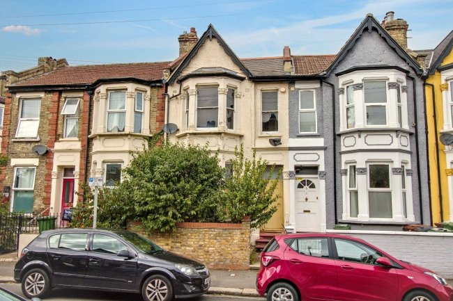 Flat A and B, 3 Frith Road, Leytonstone E11 4EX 8