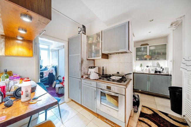 Flat 19, Cunningham Court, Maida Vale, London, W9 1AE 9