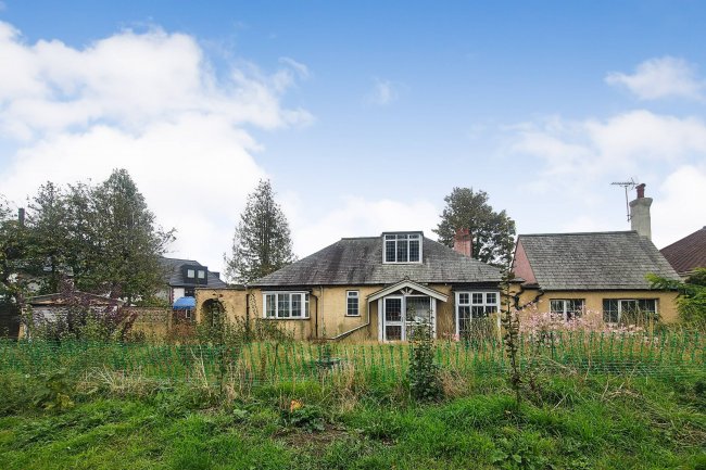 Overhill, Woodmansterne Lane, South Wallington, Surrey, SM6 0SU 2