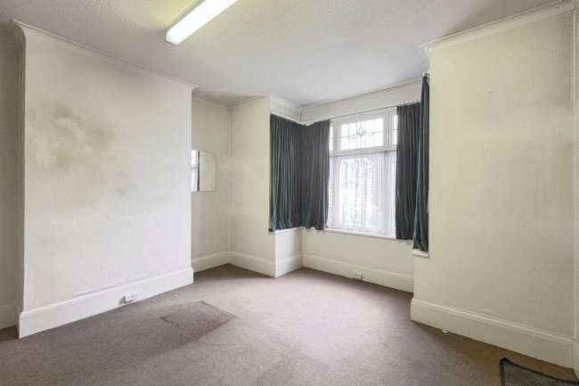 2 High Street, Waltham, Grimsby, Lincolnshire, DN37 0LL 4
