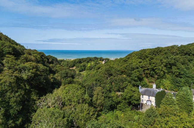 Panteinion Hall, Ffordd Panteinion, Friog, Fairbourne, Gwynedd, LL38 2TJ 9