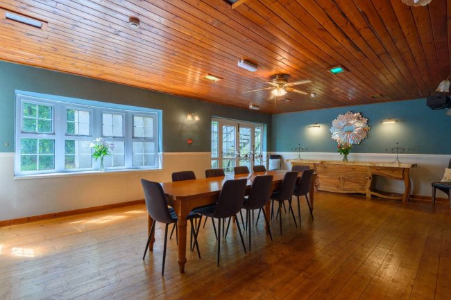 Panteinion Hall, Ffordd Panteinion, Friog, Fairbourne, Gwynedd, LL38 2TJ 9