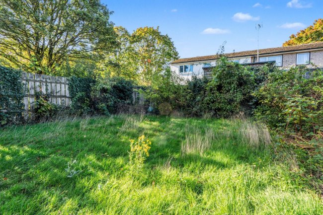 101 Aysgarth, Bracknell, Berkshire, RG12 8SF 3