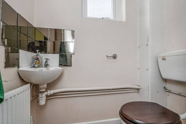 101 Aysgarth, Bracknell, Berkshire, RG12 8SF 3