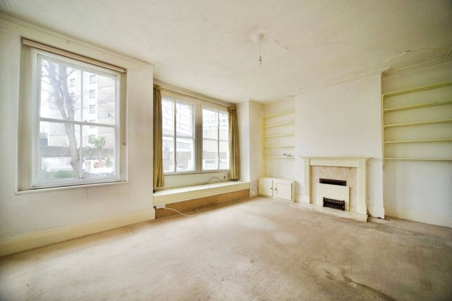 Flat 2, 126 Fleet Road, Hampstead Heath, London, NW3 2QX 80