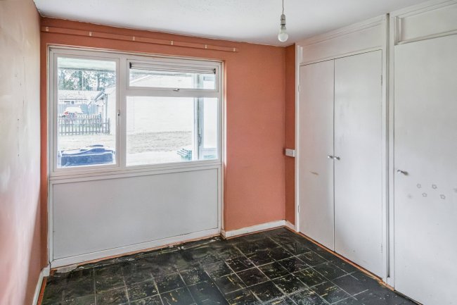 10 The Firs, Chippenham, Wiltshire, SN14 0PG 3