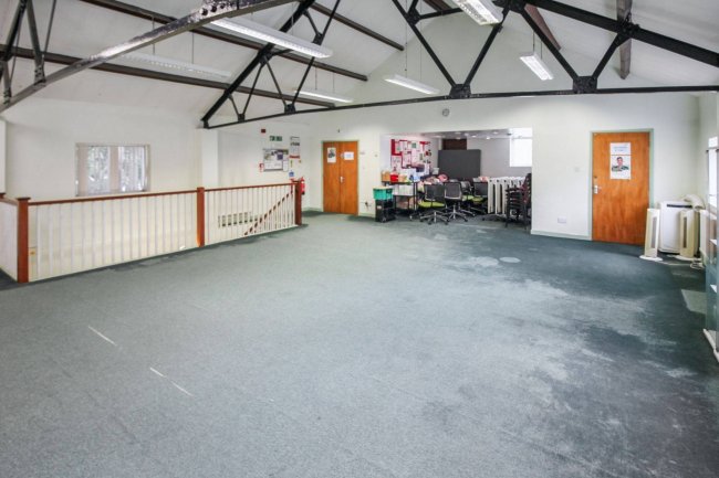 Barford House, The Hornet, Chichester PO19 7JR 3