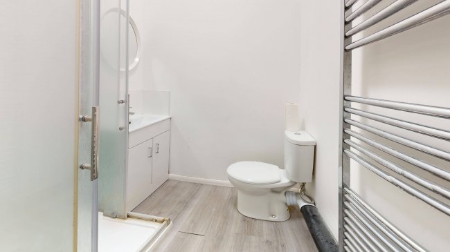 13 Princes Avenue, Muswell Hill, London N10 3LS 2