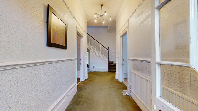 13 Princes Avenue, Muswell Hill, London N10 3LS 2