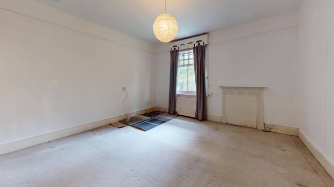 13 Princes Avenue, Muswell Hill, London N10 3LS 2