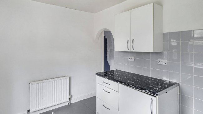 176 Pinewood Green, Iver, Buckinghamshire, SL0 0QJ 2