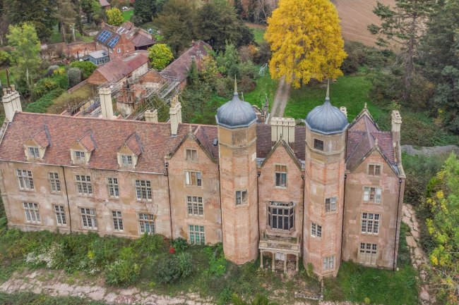 Ribbesford House, Bewdley, Worcestershire, DY12 2TG 19