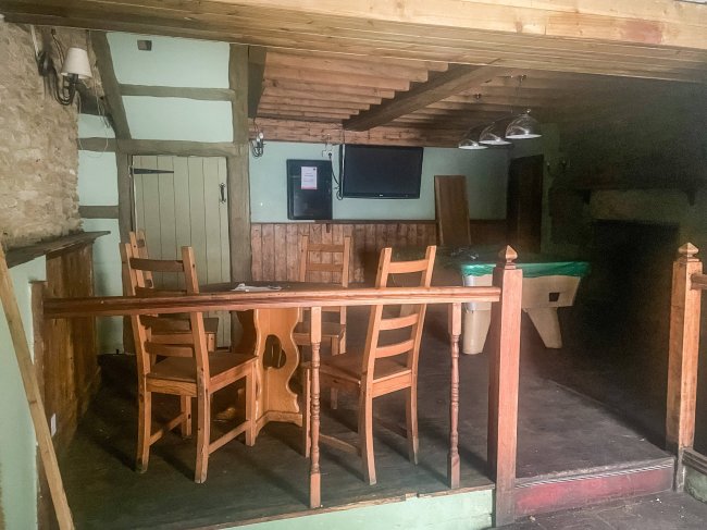 The Crown Inn, High Street, Lechlade GL7 3AE 62