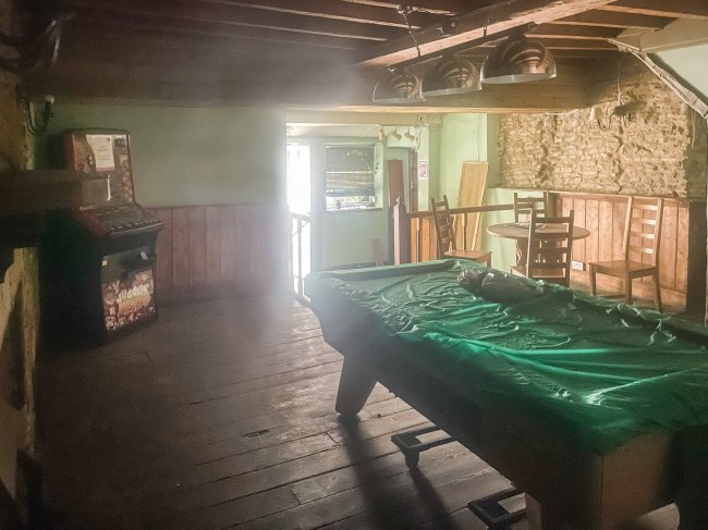 The Crown Inn, High Street, Lechlade GL7 3AE 62