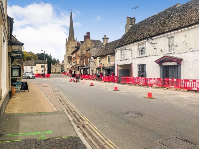 The Crown Inn, High Street, Lechlade GL7 3AE 62