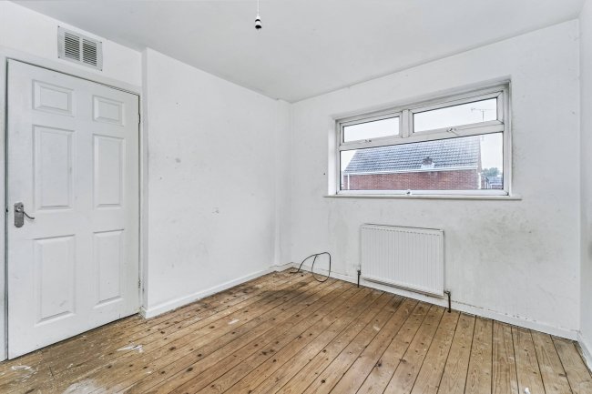 23 Lassington Close, Redditch, Worcestershire, B98 0LW 8