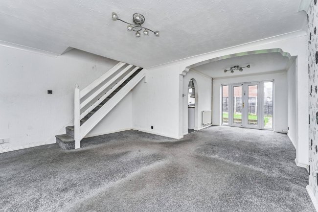 23 Lassington Close, Redditch, Worcestershire, B98 0LW 8