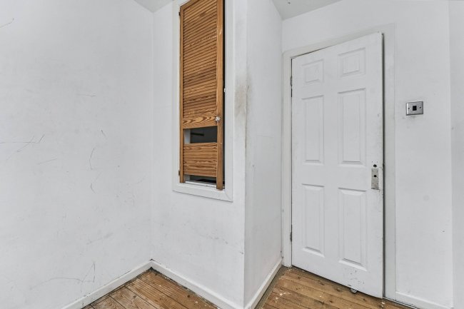 23 Lassington Close, Redditch, Worcestershire, B98 0LW 8