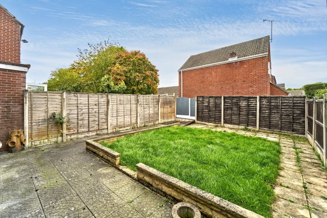 23 Lassington Close, Redditch, Worcestershire, B98 0LW 8