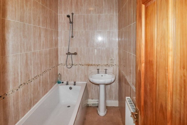 13 Hilary Street, Dewsbury, WF13 4AU 1