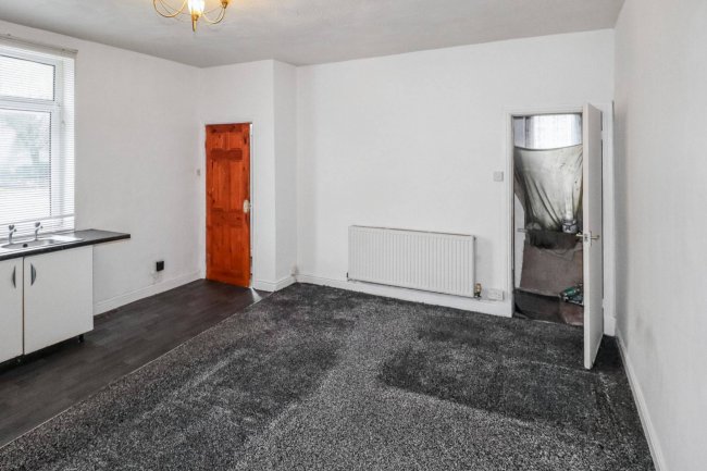 13 Hilary Street, Dewsbury, WF13 4AU 1